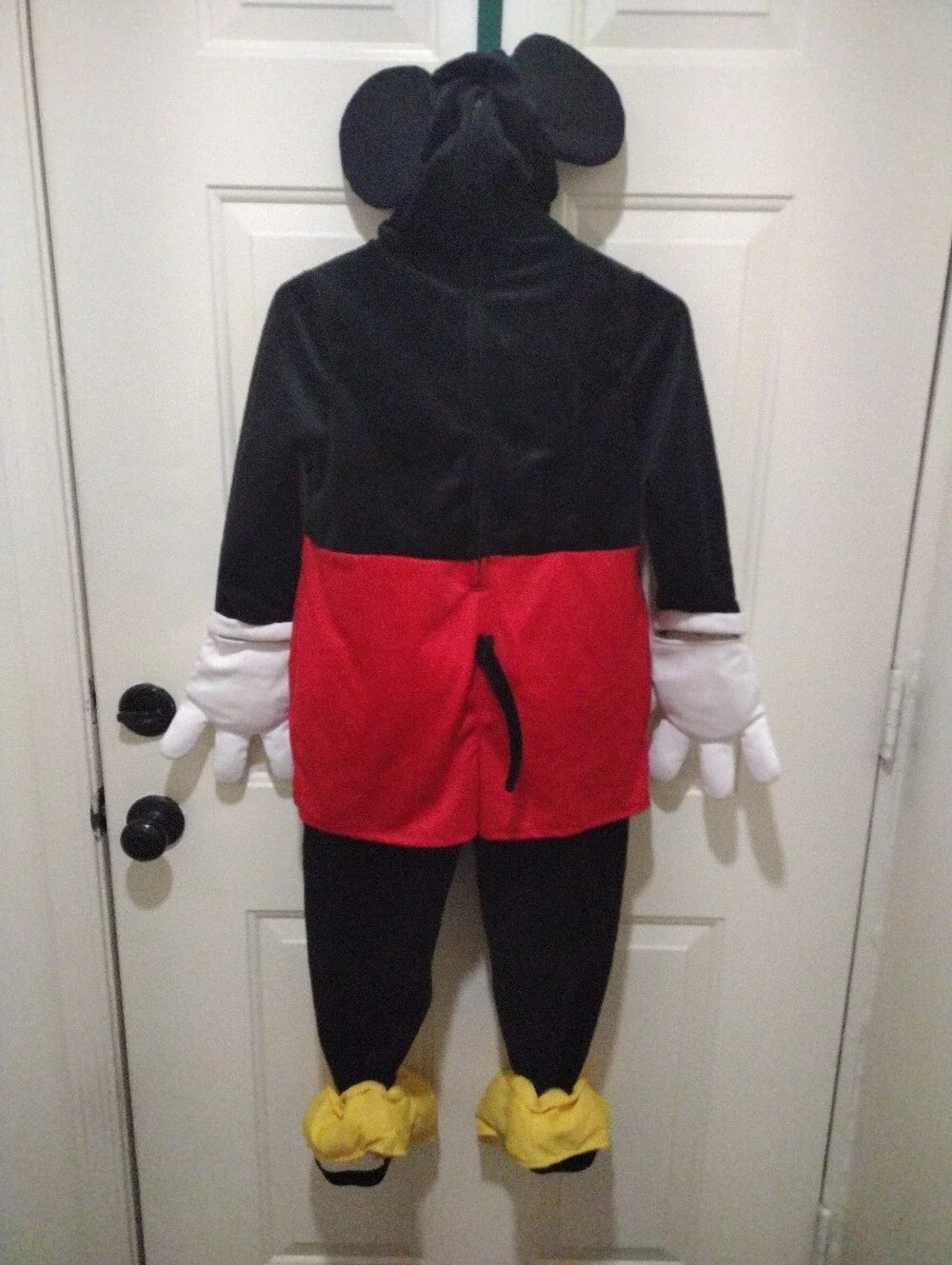 Like New Full Padded Kids Size 5-6yr. Mickey Mouse Disney Costume